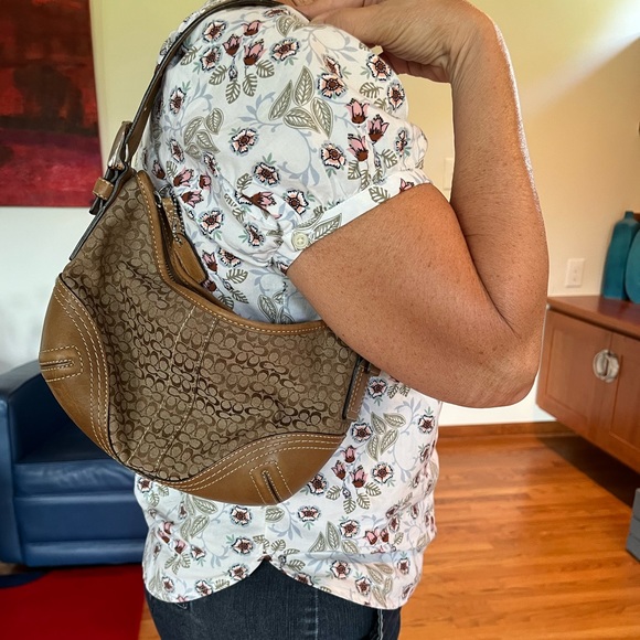 Coach Soho Small Hobo Bag in Signature - Picture 6 of 6